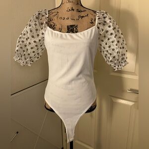 PrettyLittleThing White puffy sleeve polka dot Bodysuit large 12 feminine chic